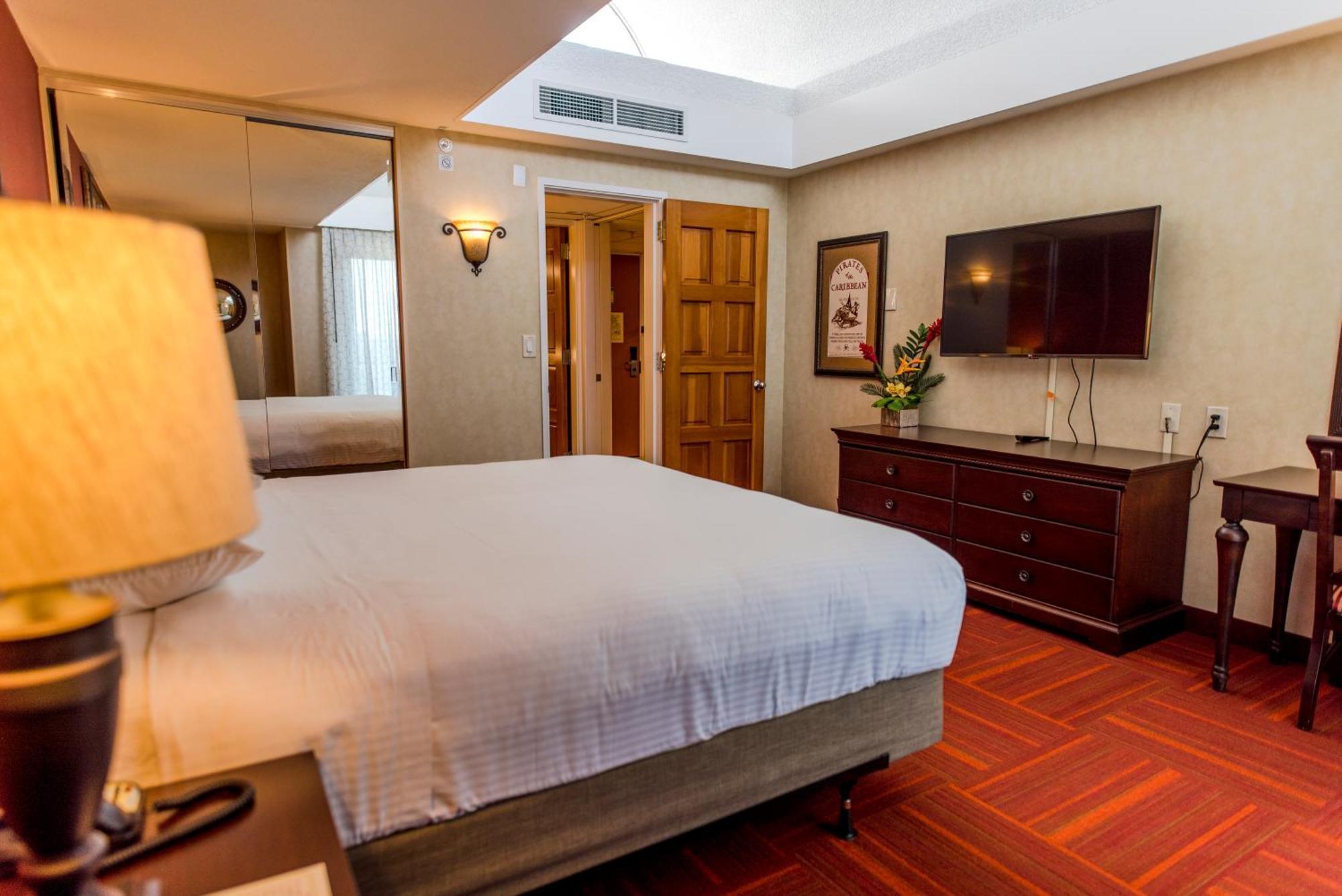 Howard Johnson By Wyndham Anaheim Hotel & Water Playground Ngoại thất bức ảnh